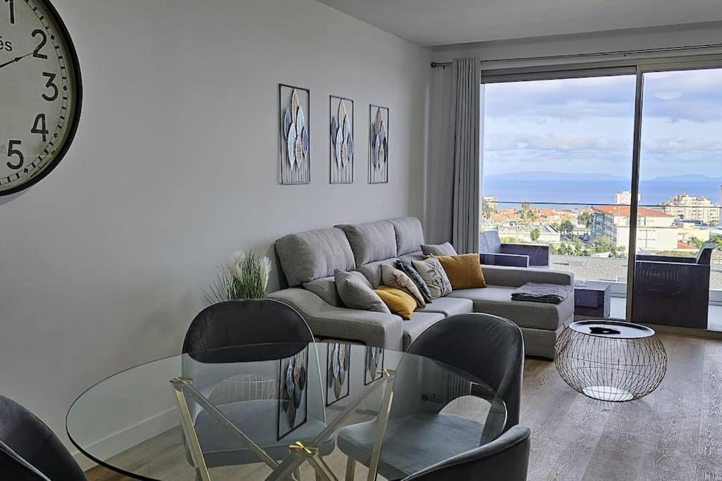Vista Mar - Ac, Parking And Pool Apartment Funchal  Luaran gambar