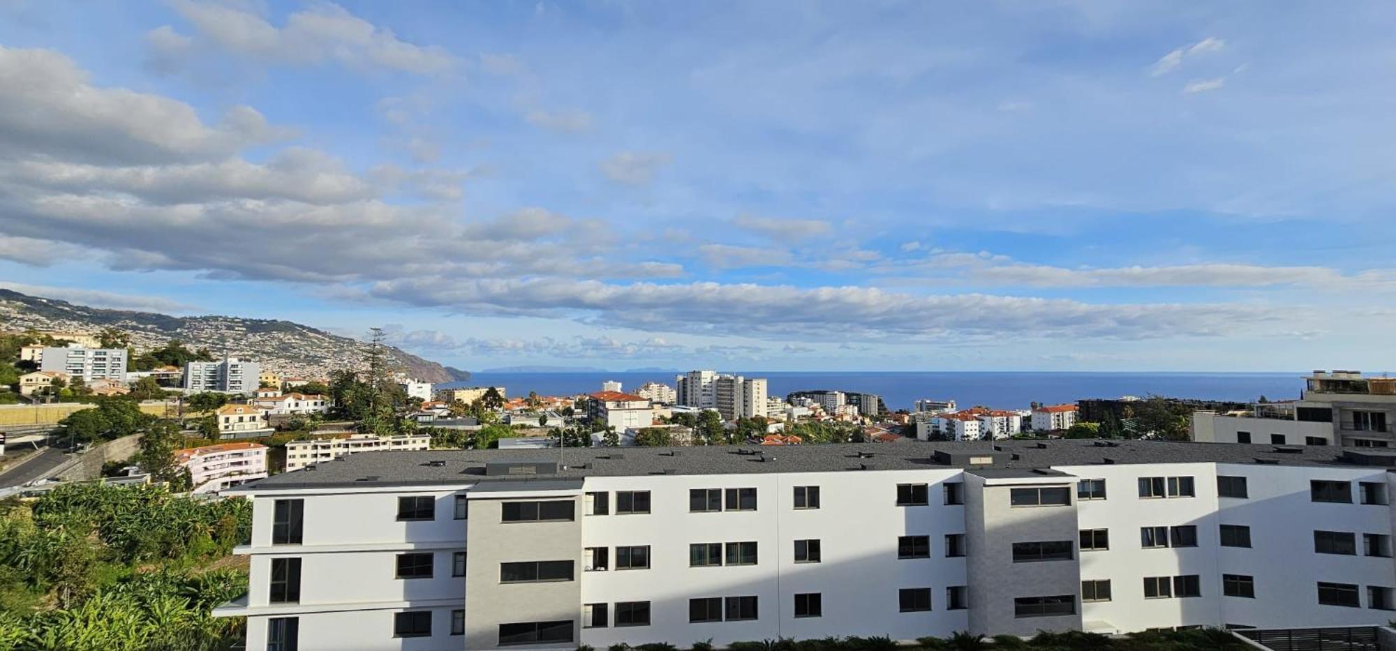Vista Mar - Ac, Parking And Pool Apartment Funchal  Luaran gambar