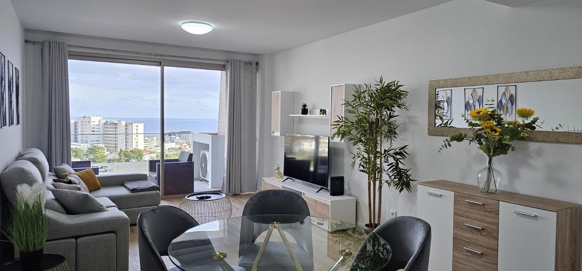 Vista Mar - Ac, Parking And Pool Apartment Funchal  Luaran gambar